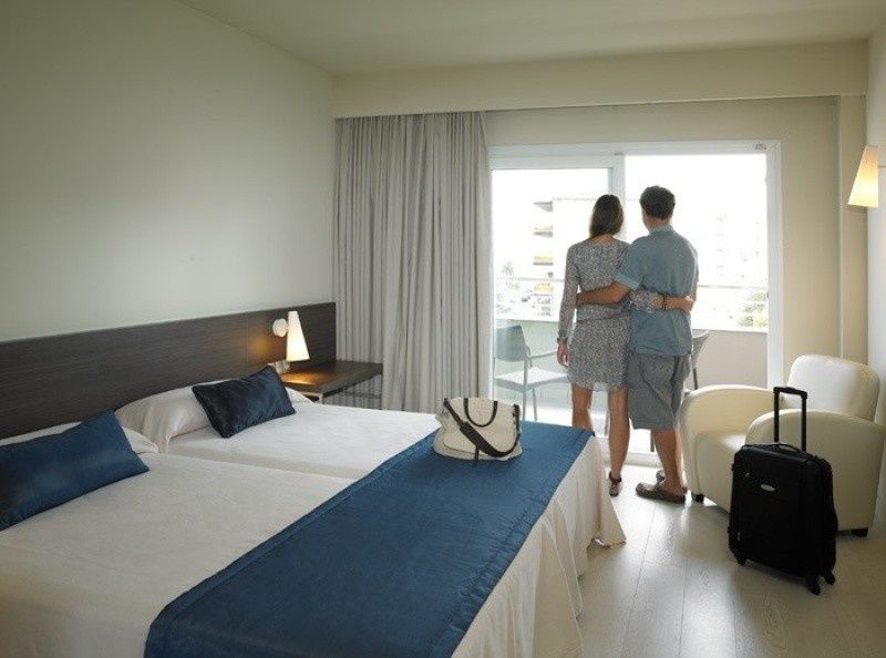 Hotel Spa Mediterraneo Park Росас Экстерьер фото