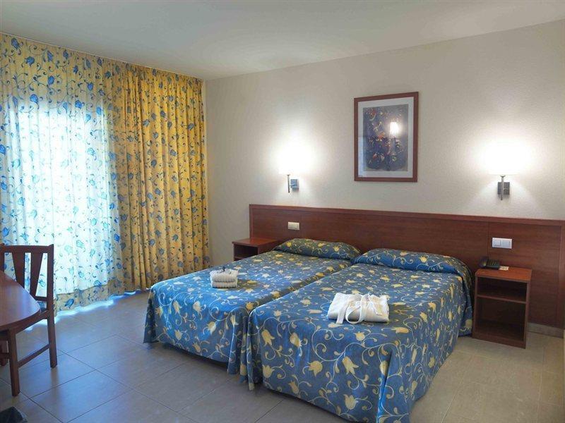 Hotel Spa Mediterraneo Park Росас Экстерьер фото